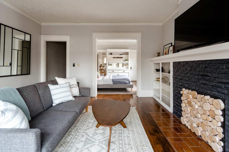 Stay Portland - Comfy SE Portland Apartment - Great Eats & Bars Apartment in Portland