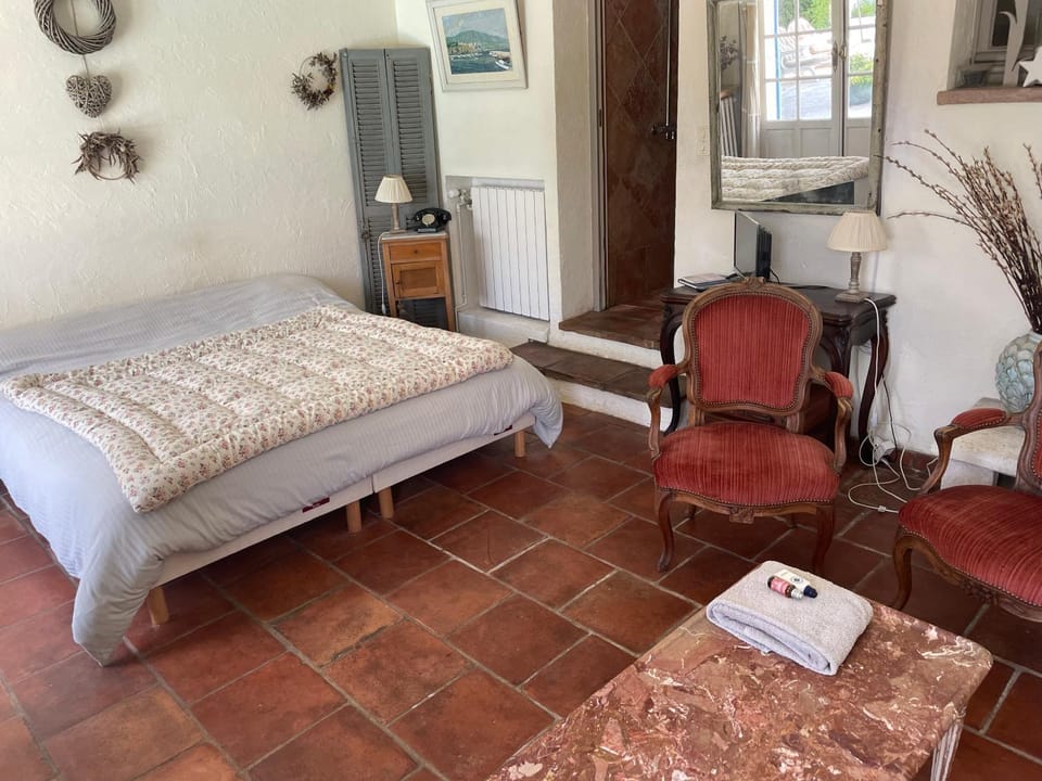 Clos Des Vignes Bed and Breakfast in Mandelieu-La Napoule