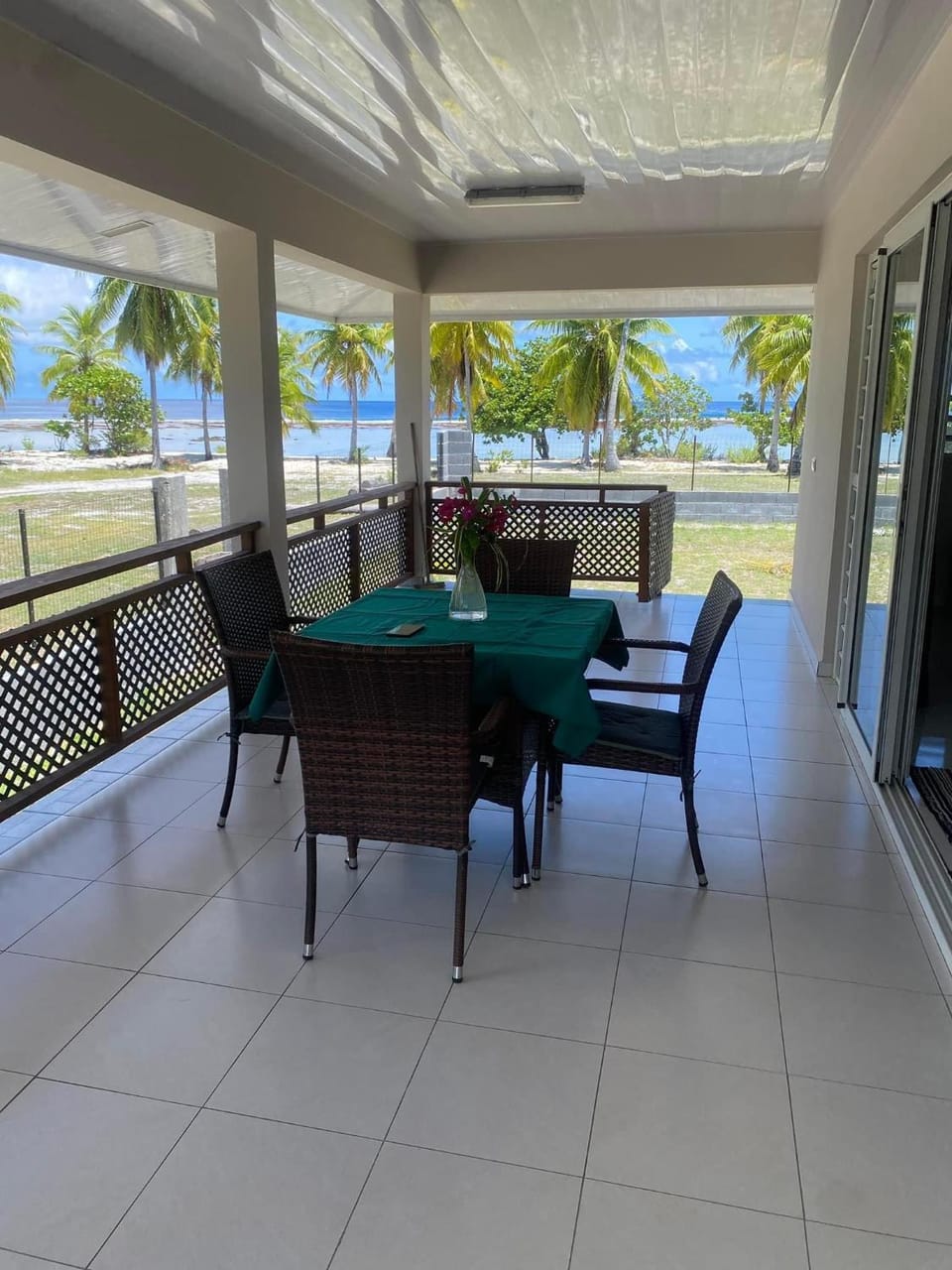 Remoni Sunset House in French Polynesia