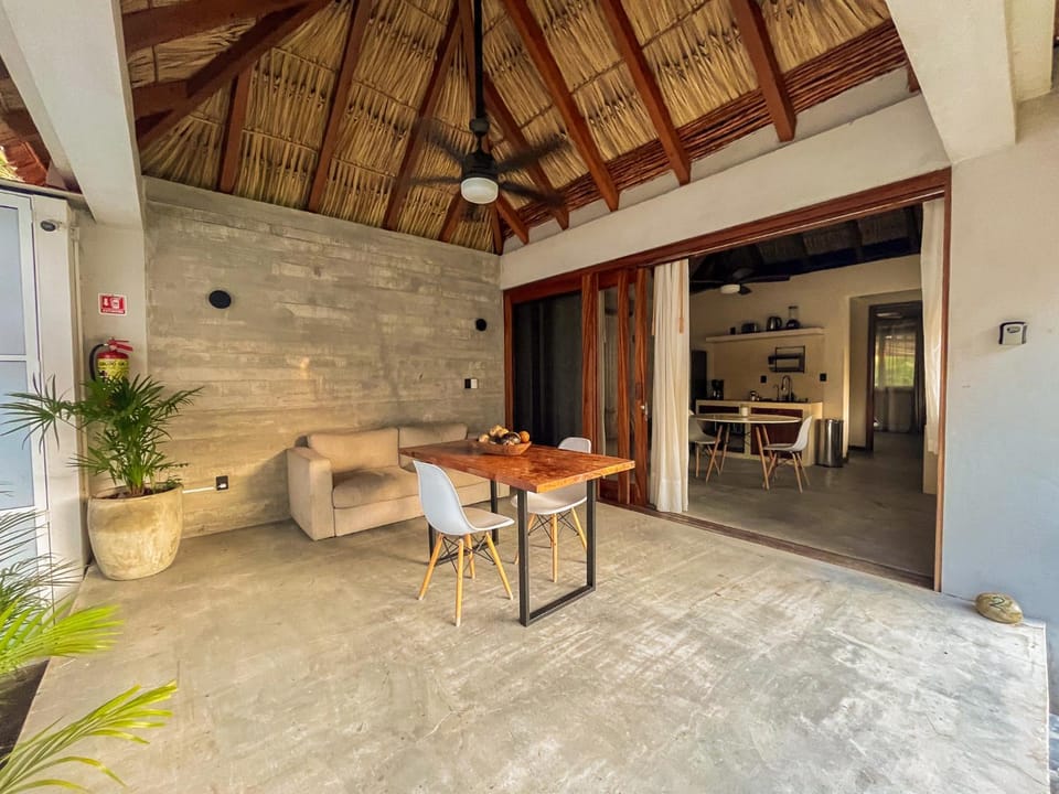 Balcony/Terrace, Balcony/Terrace