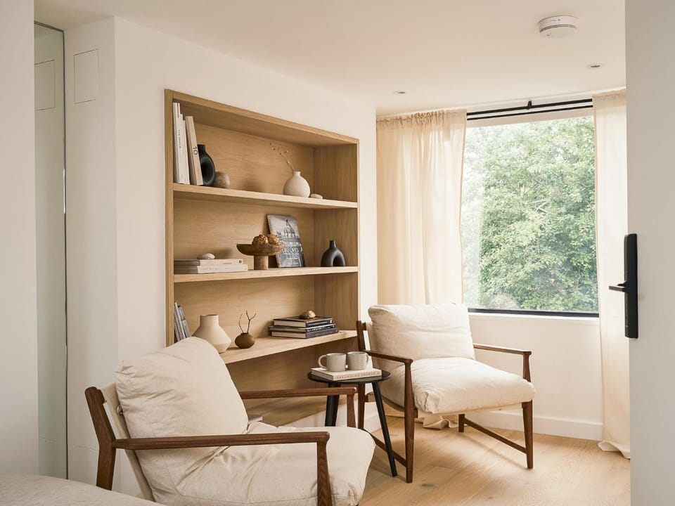 Library, View (from property/room), View (from property/room), Seating area, Garden view, Garden view
