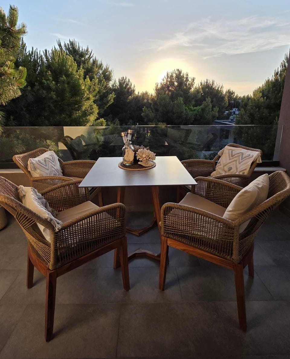 View (from property/room), Balcony/Terrace