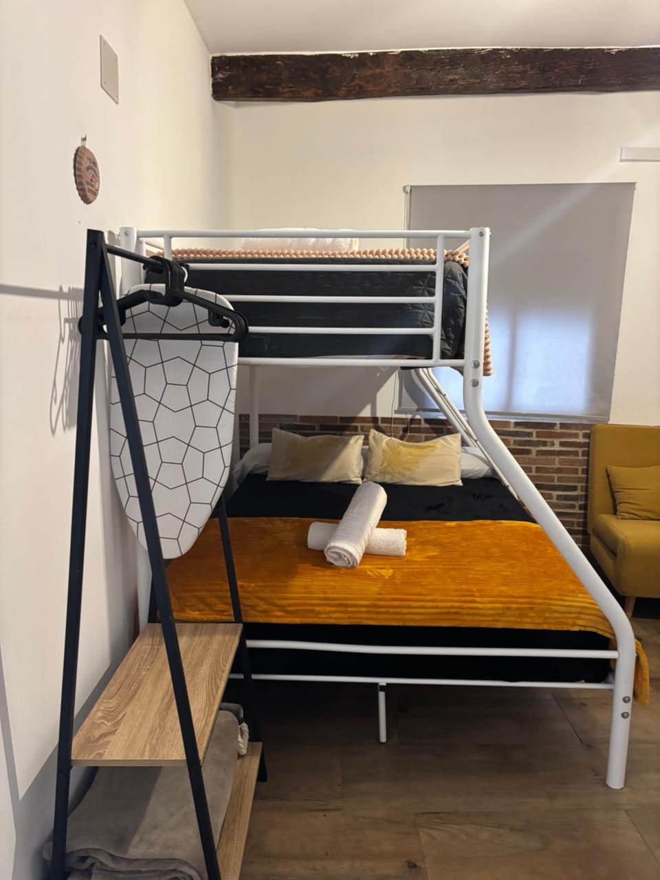Bed, bunk bed
