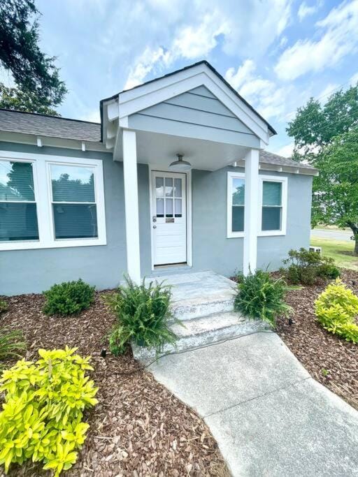 Updated, Fenced, Pet Friendly Downtown Cottage House in Southern Pines