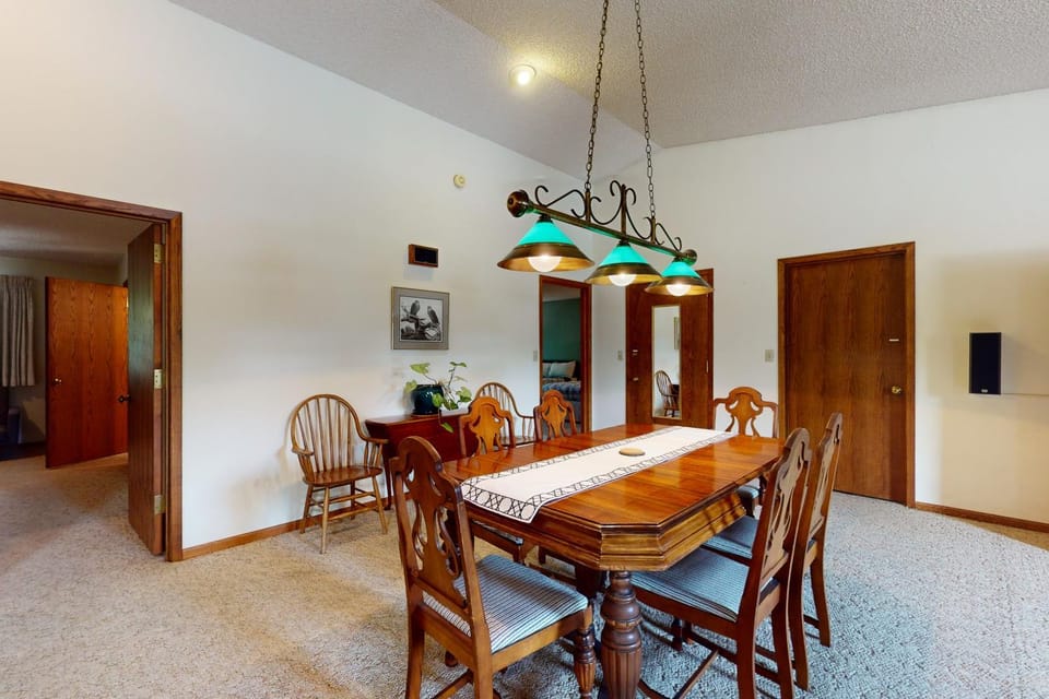 Cozy, Walkable Helena Apartment! Dogs Welcome House in Helena