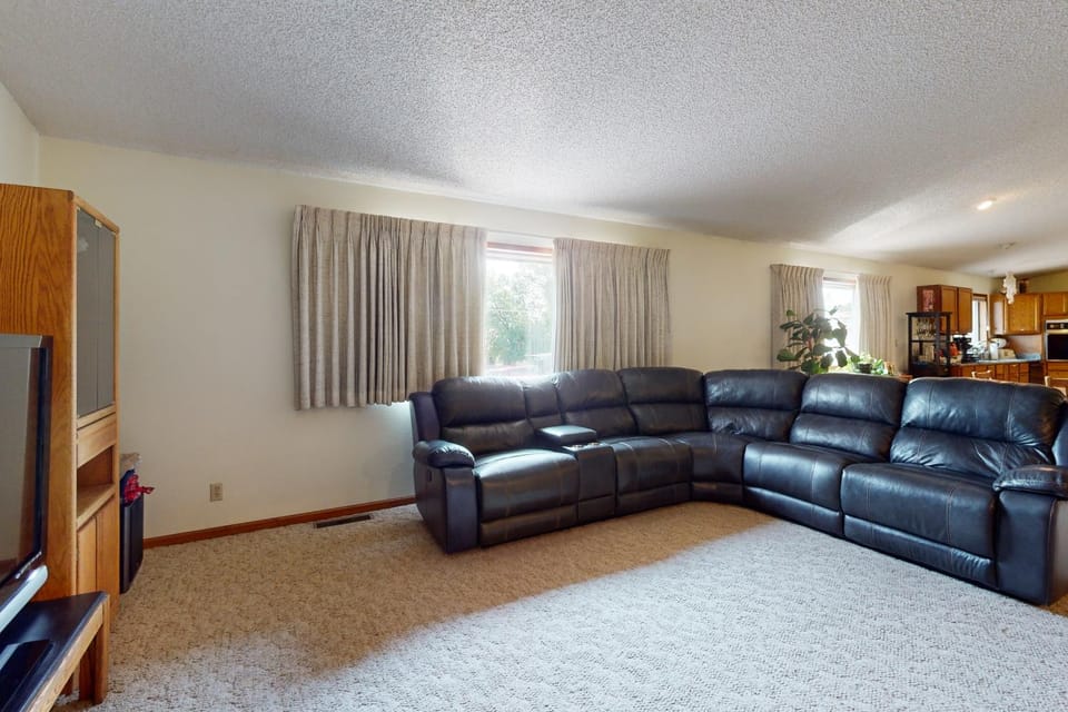 Cozy, Walkable Helena Apartment! Dogs Welcome House in Helena