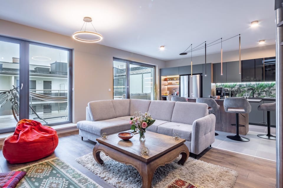 Kitchen or kitchenette, Living room