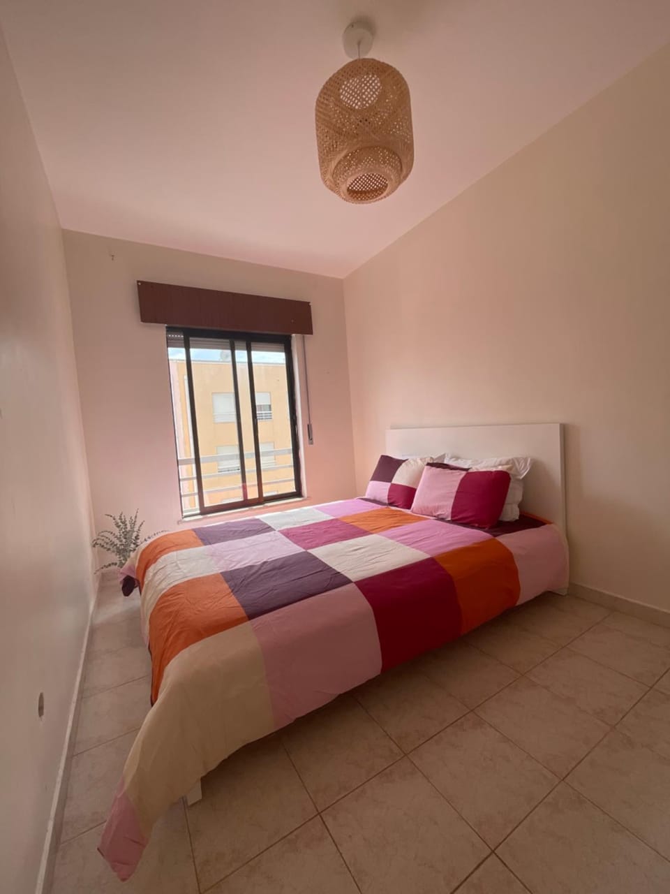 Bed, Floor plan, Bedroom