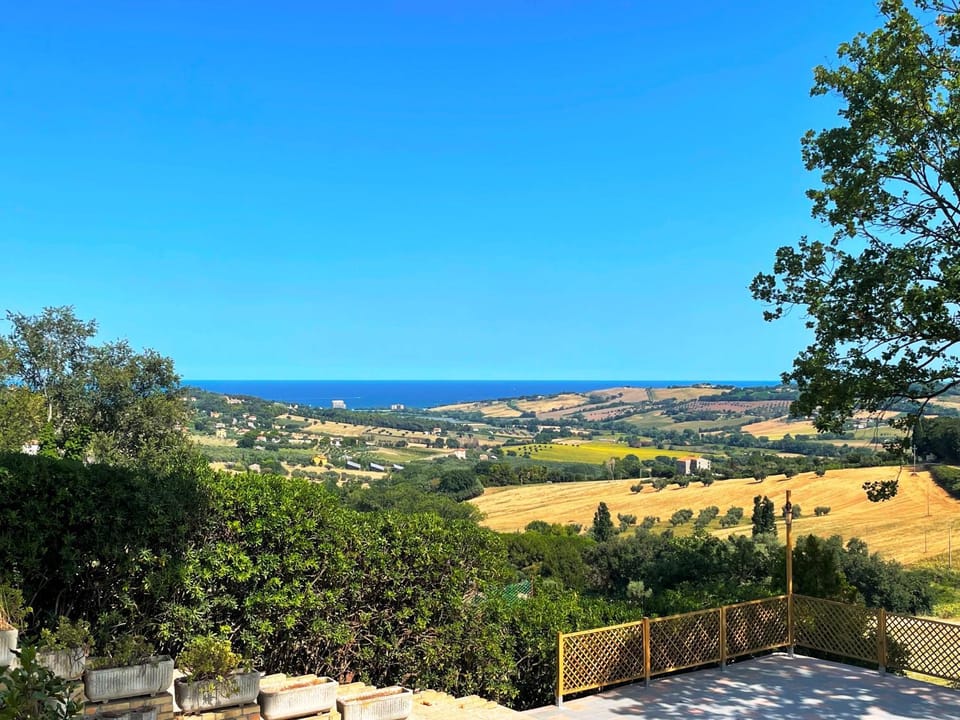 Nearby landmark, Day, Natural landscape, Sea view, Swimming pool