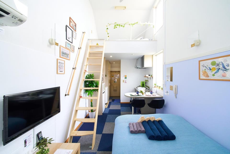 Bed, TV and multimedia, Photo of the whole room, Bedroom, air conditioner