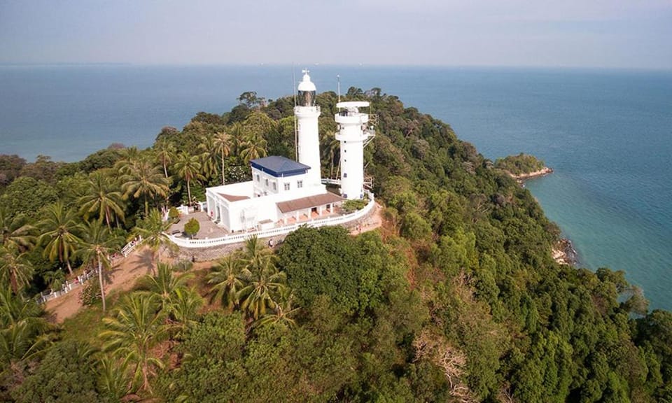 Nearby landmark