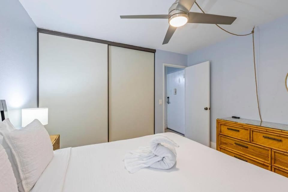 Maui Vista 2121- Remodeled 1 bedroom Kihei gem across the street from beach Apartment in Wailea