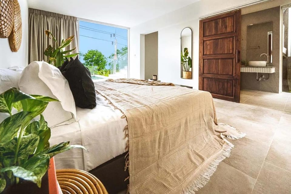 View (from property/room), Bedroom, Mountain view