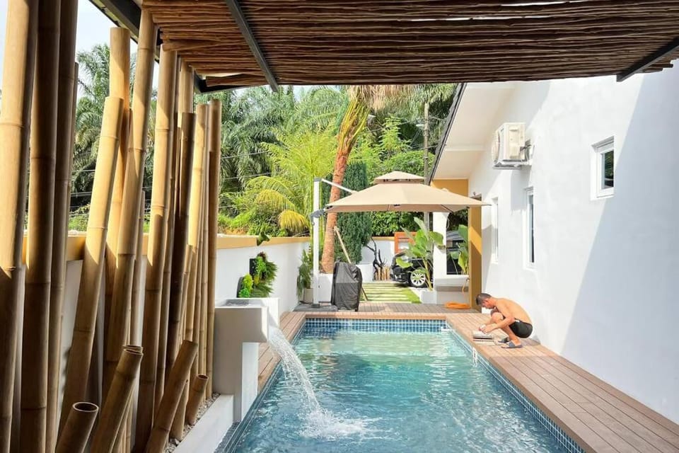Garden, Pool view, Swimming pool