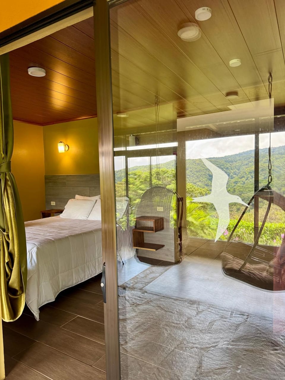 Rainbow Valley Lodge Costa Rica Nature lodge in Monteverde