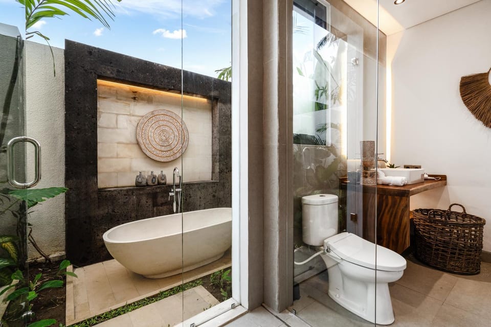 Shower, Toilet, Bathroom, Bath, towels