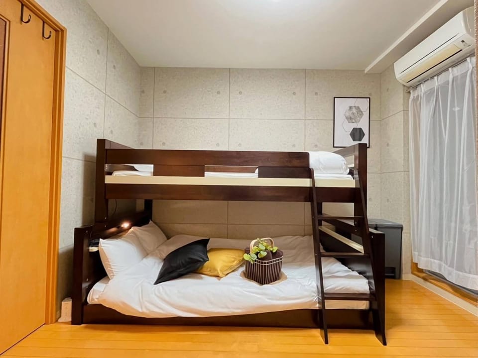 bunk bed