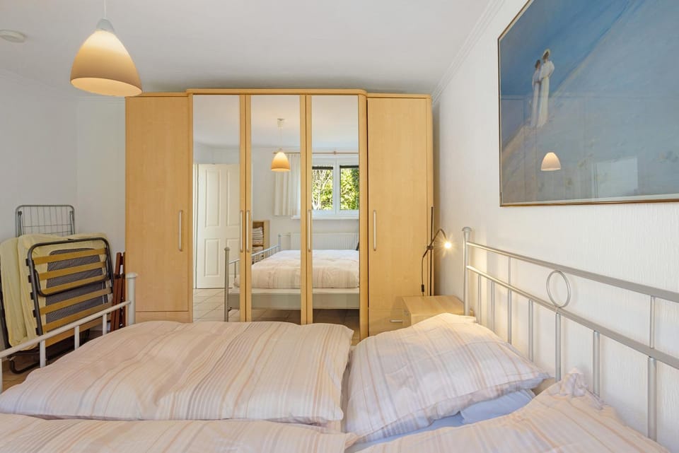 Property building, Living room, Bedroom