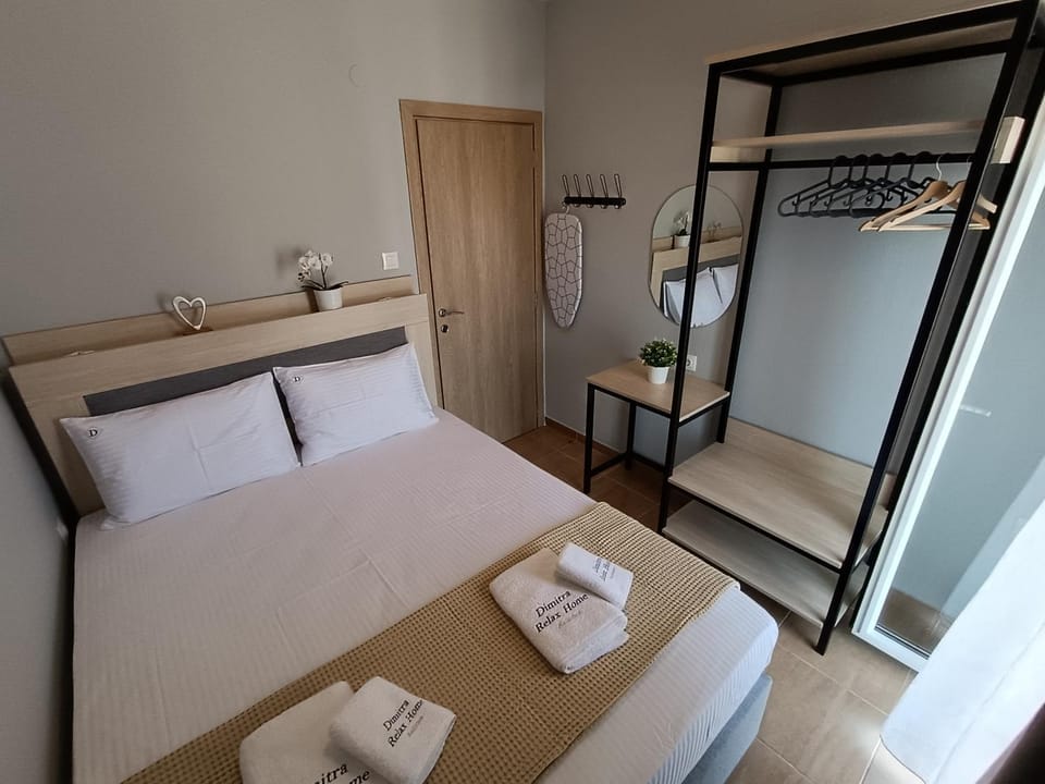 Bed, Photo of the whole room, Bedroom, towels, wardrobe