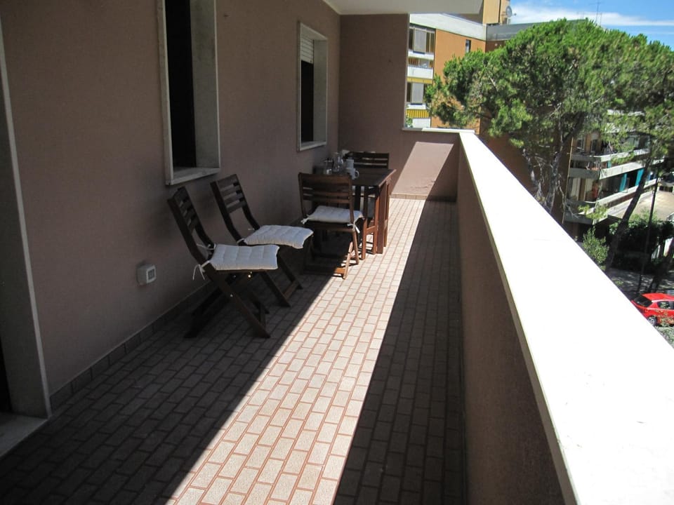 Balcony/Terrace, Dining area
