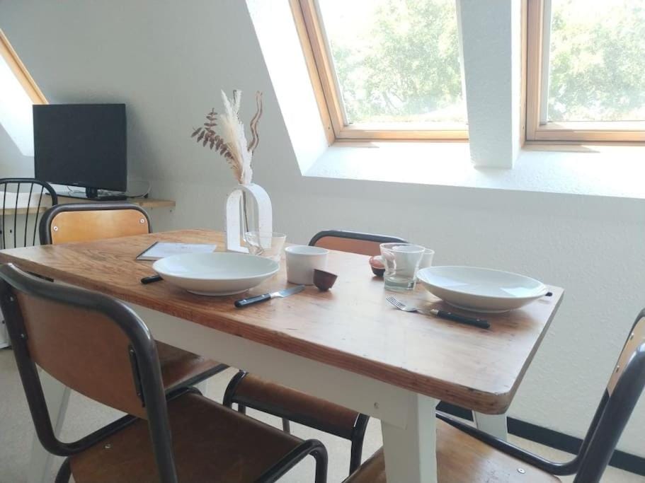 TV and multimedia, Dining area