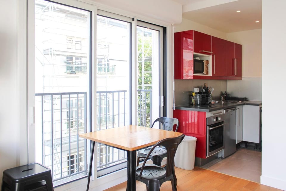 Charming 23 m studio with balcony - Sacré Coeur Apartment in Paris