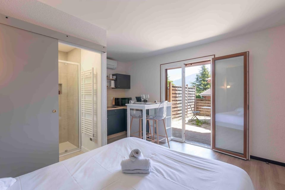 Cabana & Studio Alpin Annecy - Terrasse Parking Apartment in Haute-Savoie