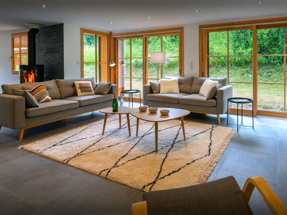 Living room, Seating area