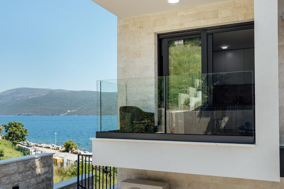 Day, Natural landscape, View (from property/room), Balcony/Terrace, Balcony/Terrace, Mountain view, Sea view