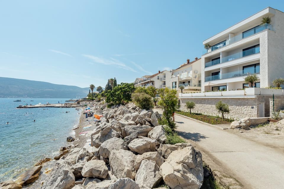 Property building, Day, Beach, Sea view