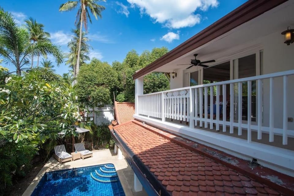 Property building, View (from property/room), Balcony/Terrace, Garden view