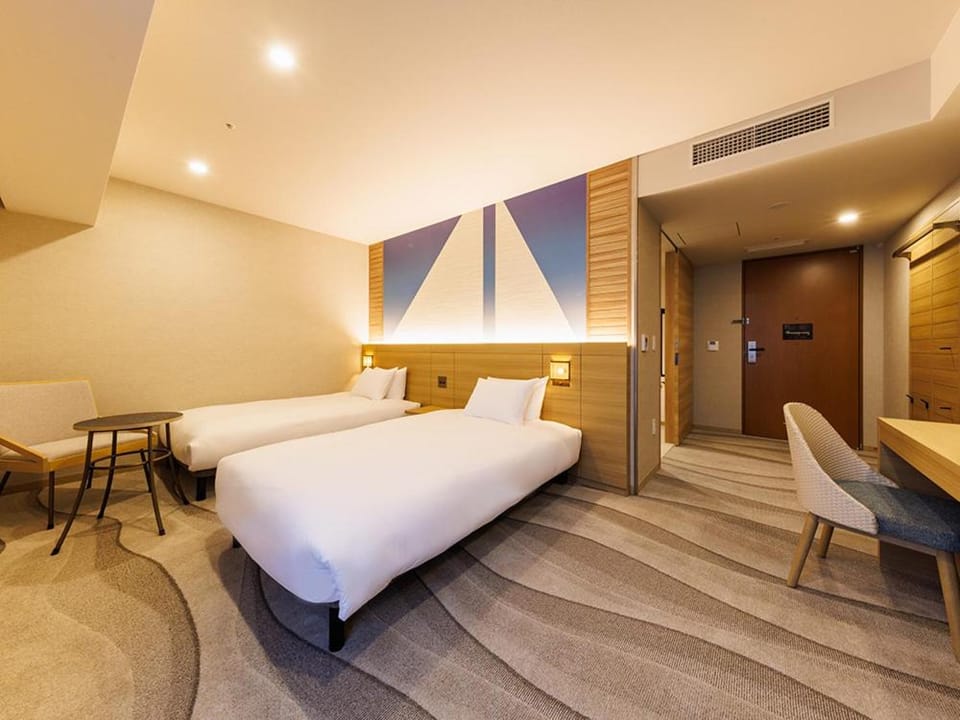 JR East Hotel Mets Premier Makuhari Toyosuna Hotel in Chiba Prefecture