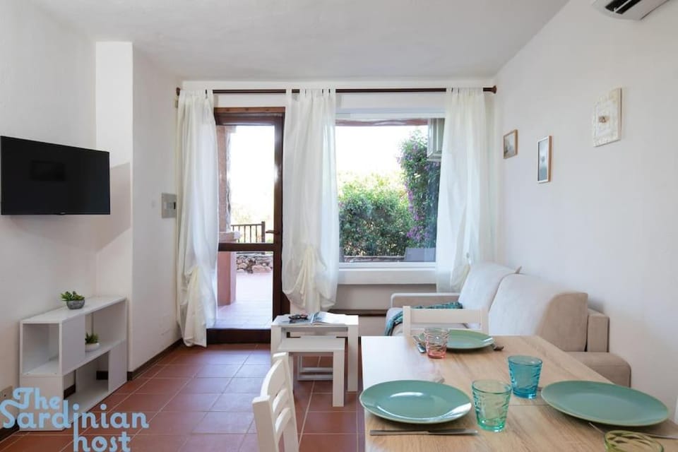 Porto Rotondo- pool and beach Apartment in Porto Rotondo