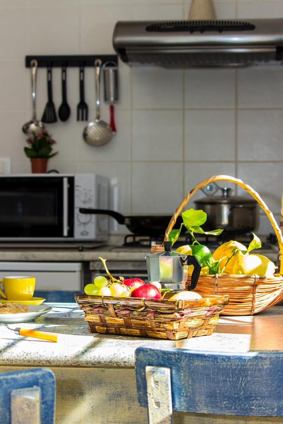 Kitchen or kitchenette, Continental breakfast