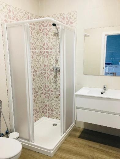 Shower, Bathroom