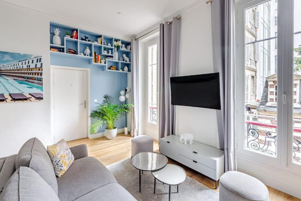 Newly renovated apt near La Madeleine Apartment in Paris