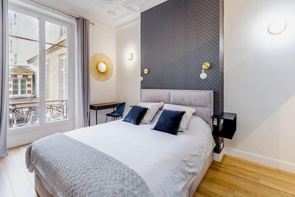 Newly renovated apt near La Madeleine Apartment in Paris