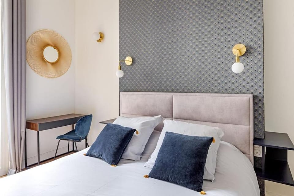 Newly renovated apt near La Madeleine Apartment in Paris