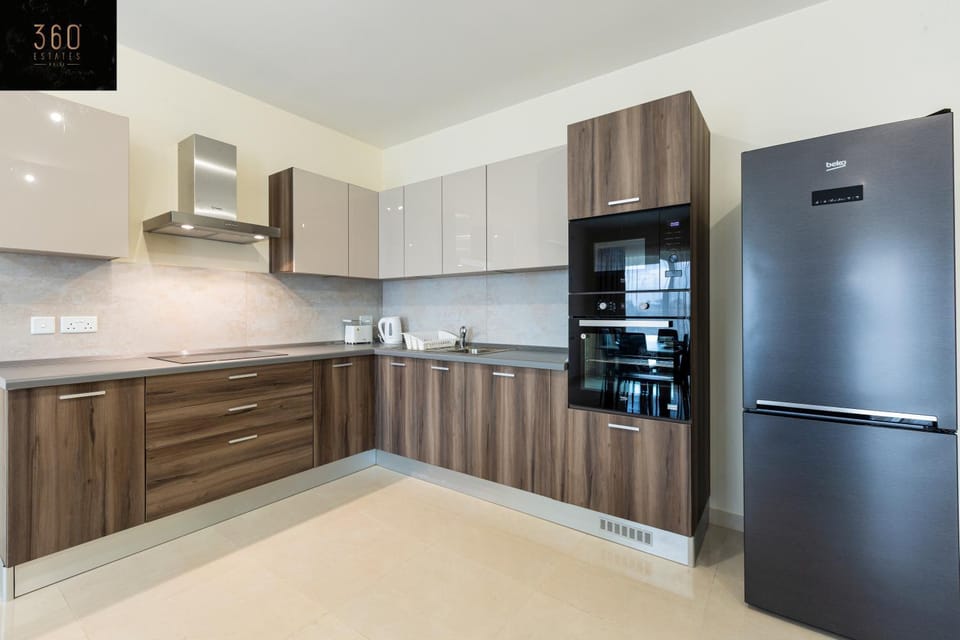Coffee/tea facilities, Kitchen or kitchenette, dishwasher, minibar, oven, pet friendly, stove