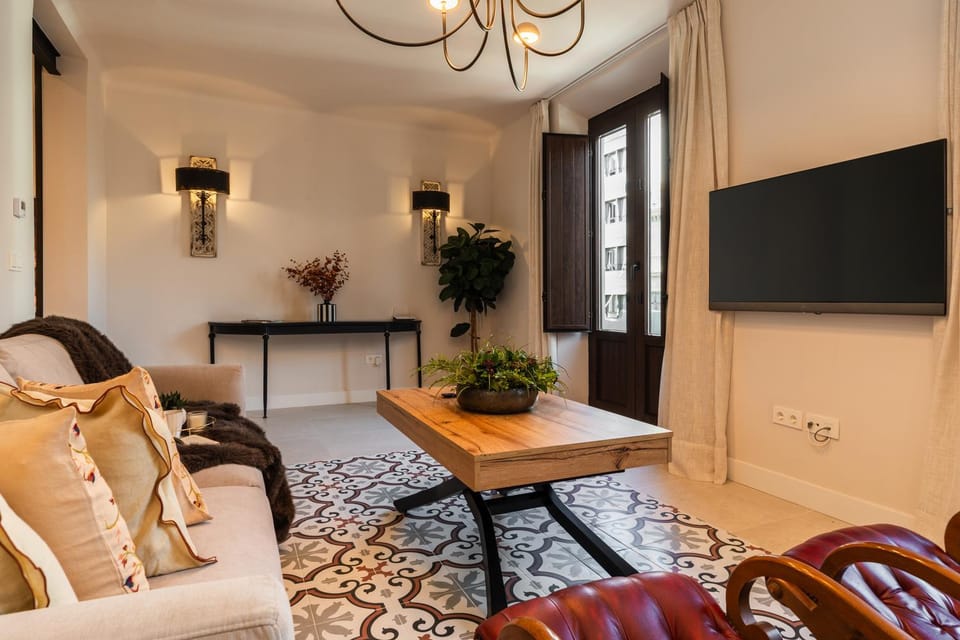 Living room, Lounge or bar