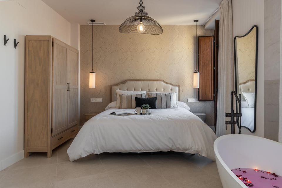 Bedroom, Bath