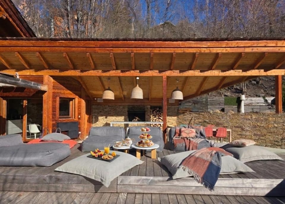 Chalet FLOCON Serre Chevalier cinéma sauna jaccuzi, piscine été Chalet in Briançon
