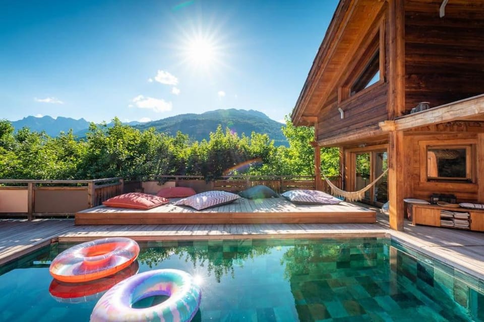 Chalet FLOCON Serre Chevalier cinéma sauna jaccuzi, piscine été Chalet in Briançon