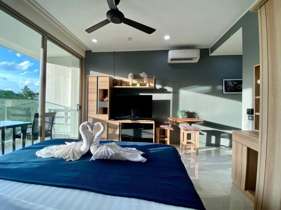 Cozy Studio 1Gbps WIFI OceanView Apartment in Kamala