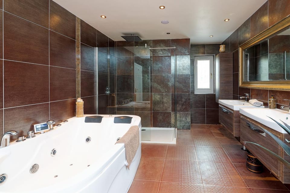 Shower, Bathroom, Bath