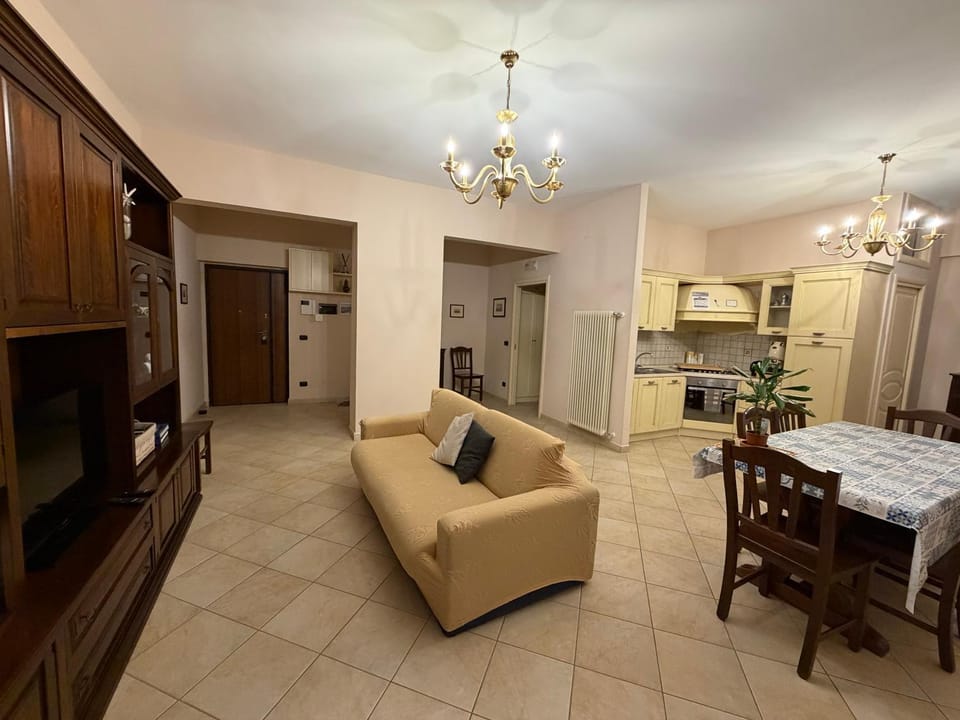 TV and multimedia, Living room, Dining area