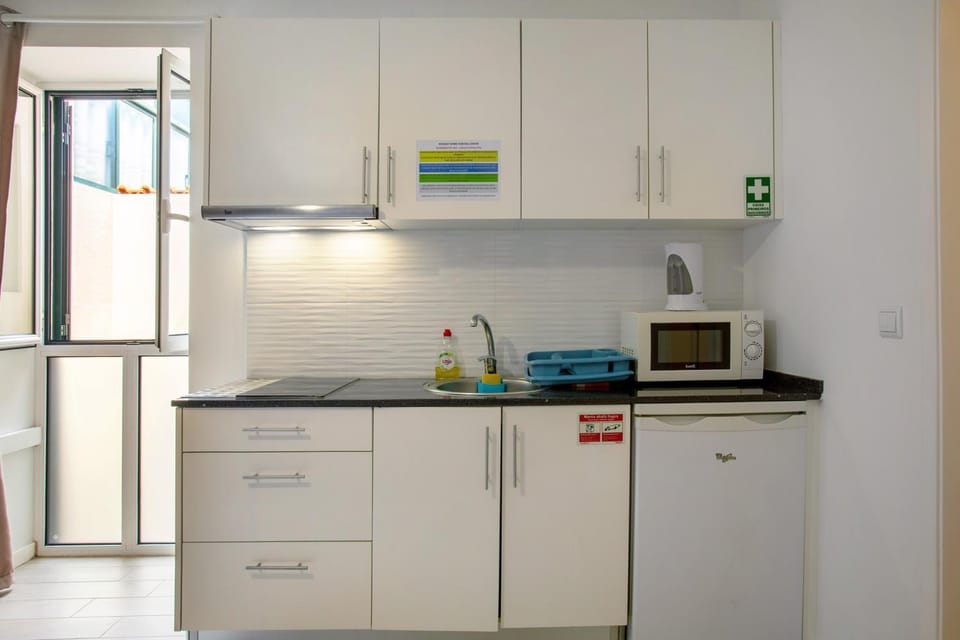 Kitchen or kitchenette, Living room