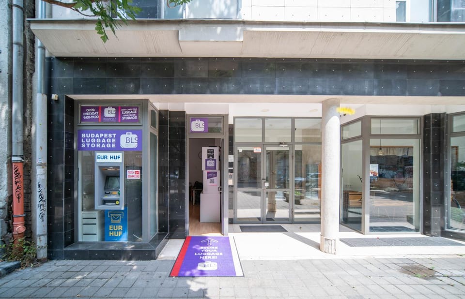 Property building, Facade/entrance, Street view