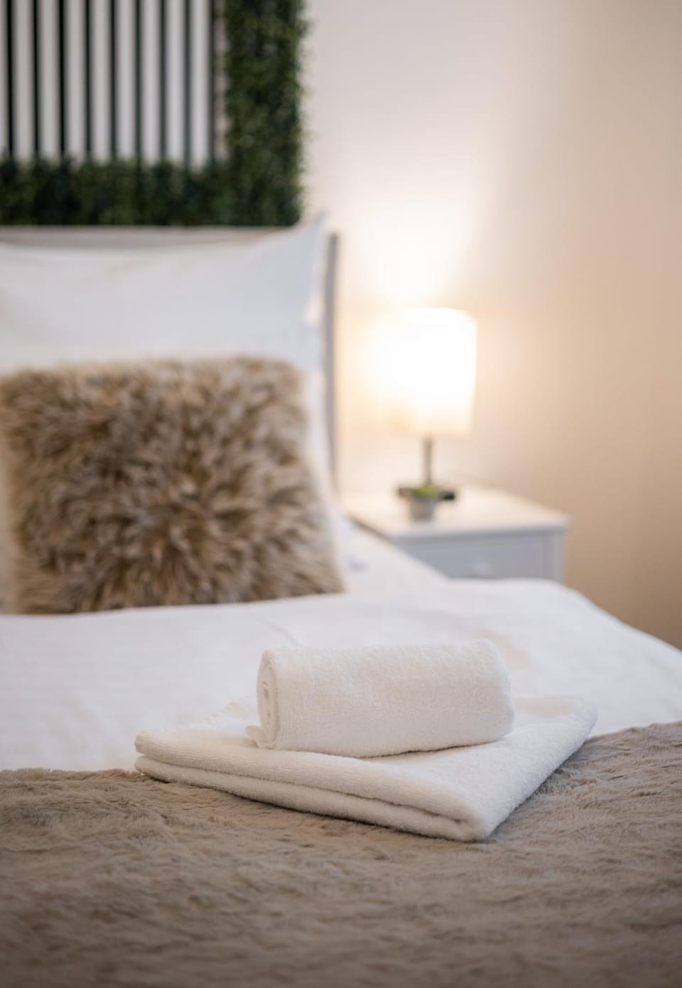 Bed, Photo of the whole room, Bedroom, towels