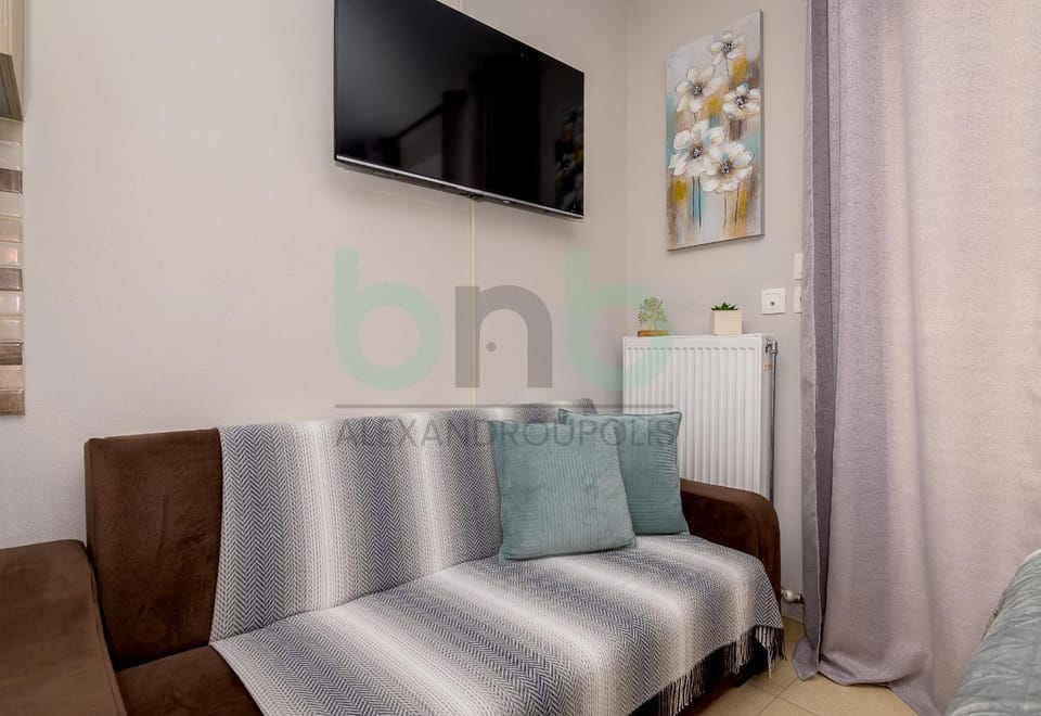 TV and multimedia, Photo of the whole room